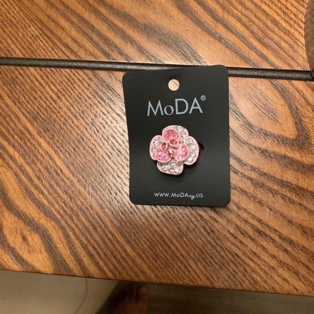 3/$25 Moda New York hair accessory NWT